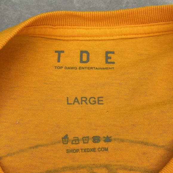 TDE Kendrick Lamar Official “DAMN.” 2017 Tour Concert Merch Long Sleeve Shirt - Picture 16 of 16